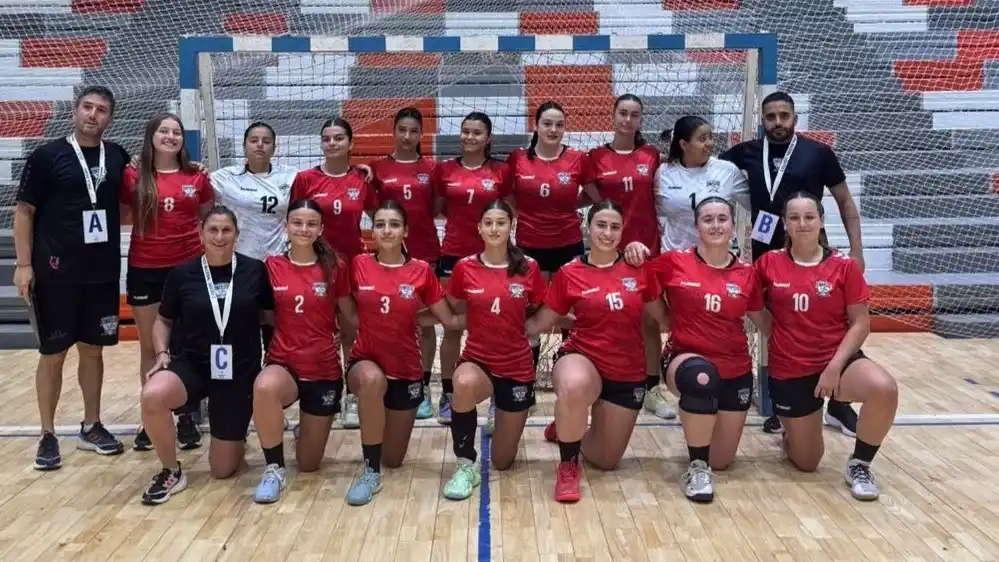 Altamira y su conjunto de Cadetes femenino