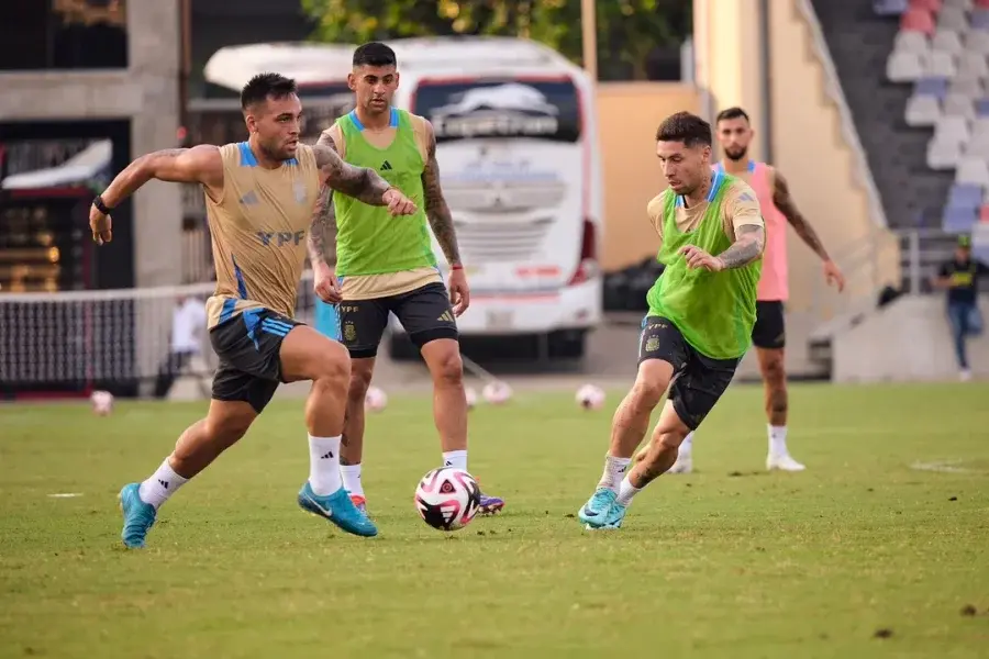 Argentina tuvo su último entrenamiento antes de enfrentar a Colombia