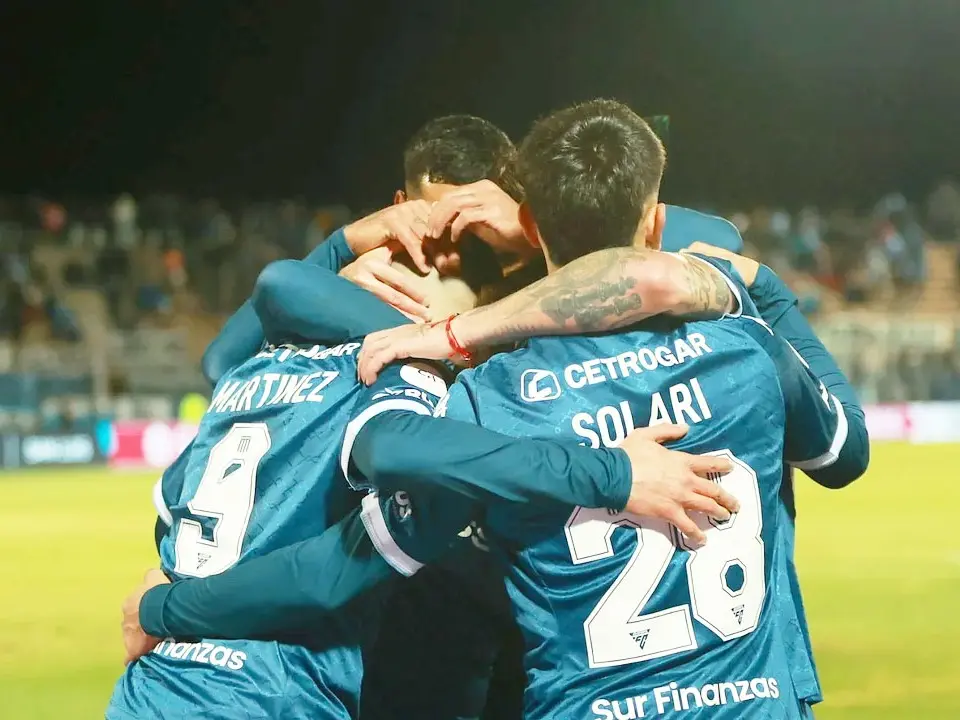 Racing buscará comenzar su camino con un triunfo frente a Barracas