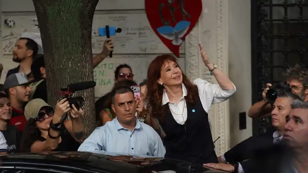 Cristina Kirchner declara en Comodoro Py por la causa Cuadernos