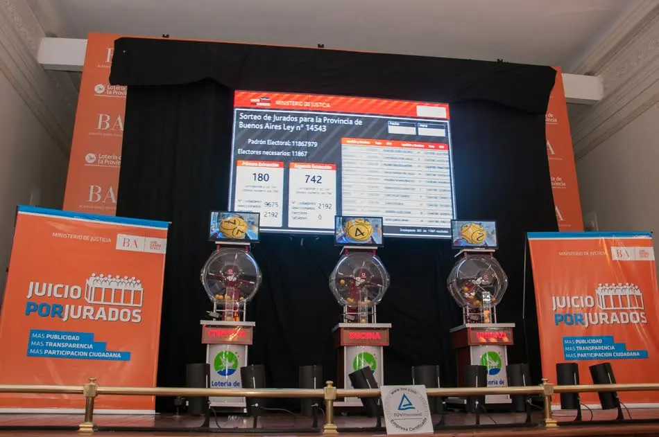 11.800 bonaerenses fueron elegidos para integrar jurados en el 2016