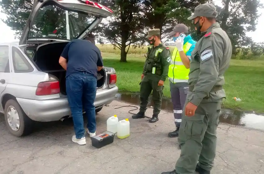 En un control sobre la 226 la gendarmería secuestró marihuana y pastillas de éxtasis