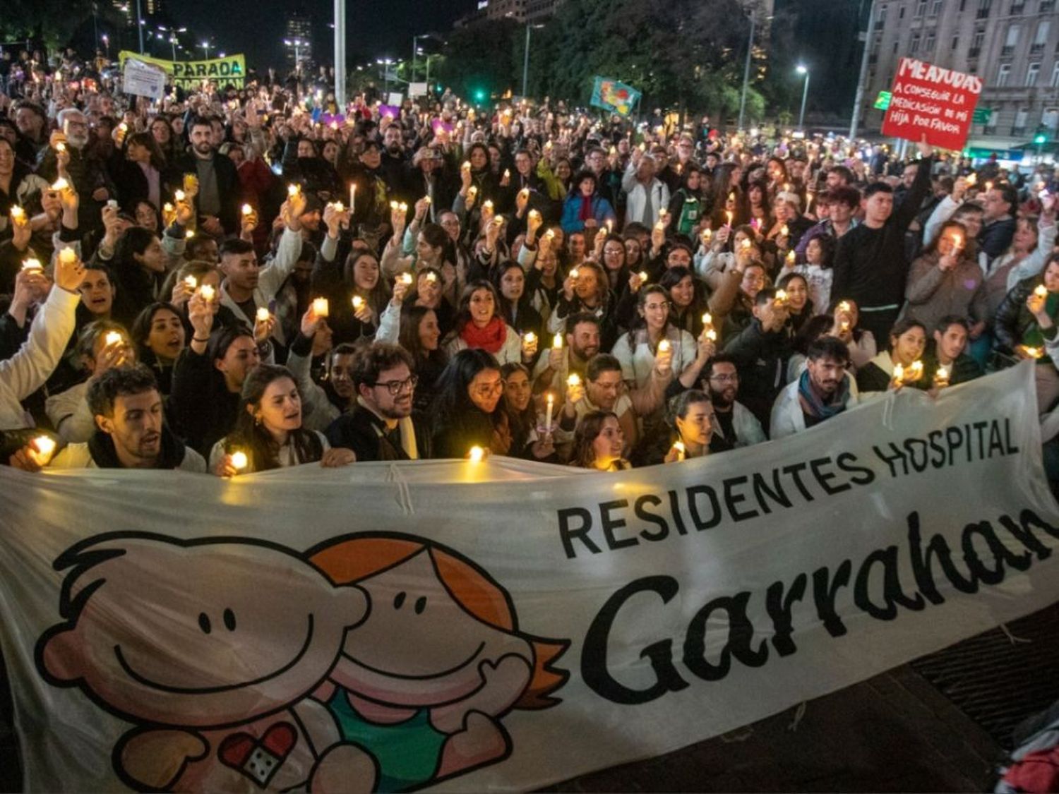 Profesionales del Hospital Garrahan realizaron la “Caminata de las Velas”