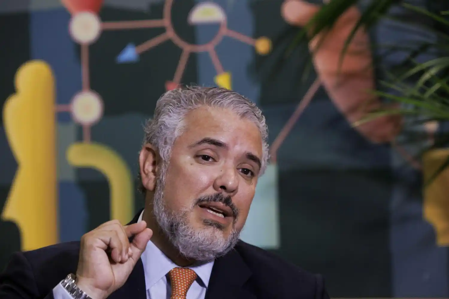 «Se autodestruirá Colombia» afirma Iván Duque