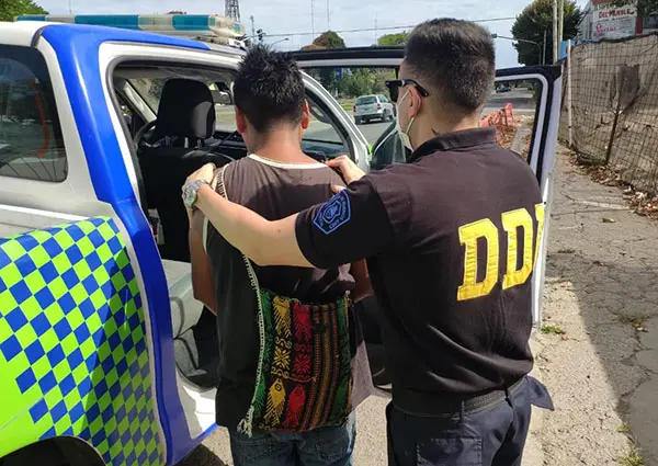 Acusado de robo en Río Negro trataba de ocultarse en la ciudad