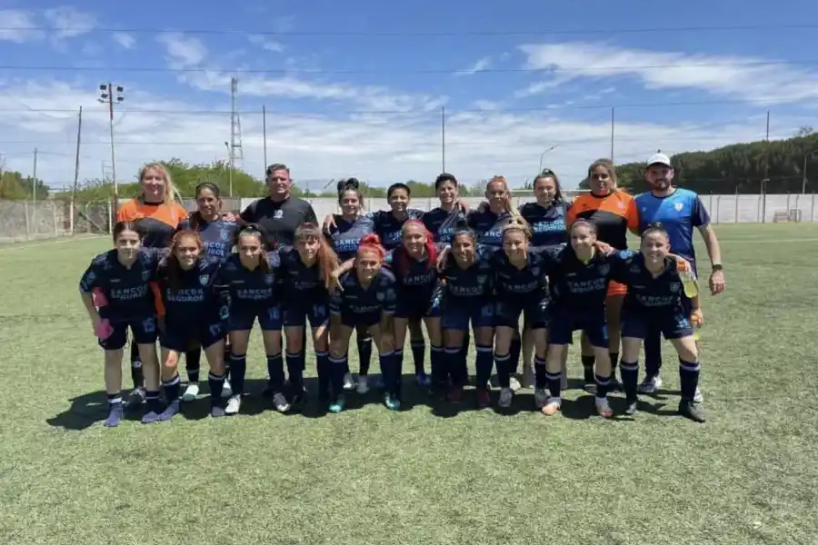 Fútbol Femenino: Empate de la Crema