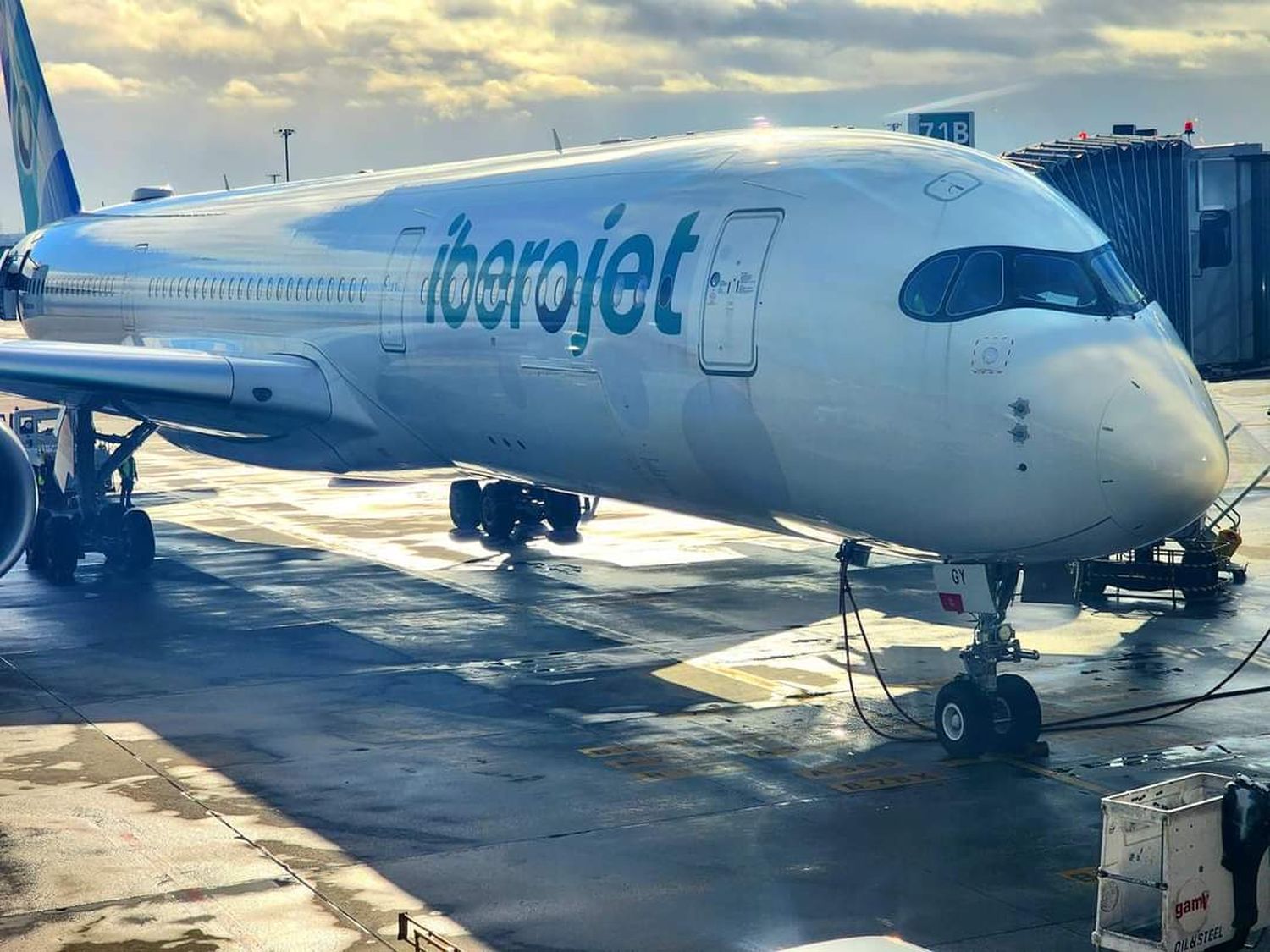 Iberojet inauguró sus vuelos a Palmerola