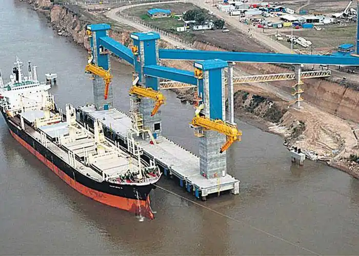 La bajante del Paraná redujo embarques  de granos