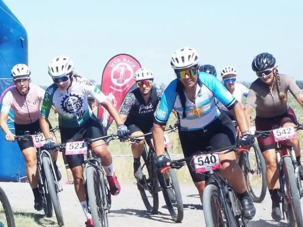 Con una gran participación el MTB Race San Pedro cerró la temporada 2025. Foto: Román Baca