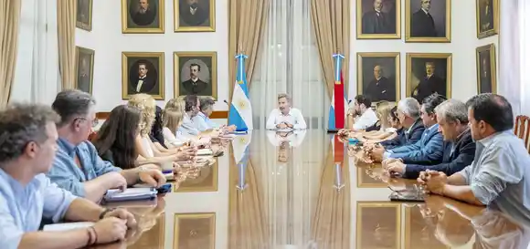 Tras el acuerdo salarial, Frigerio impulsa la discusión sobre la formación docente