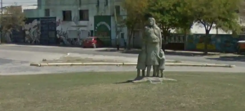 El monumento a «la familia del pescador» volverá a instalarse en 10 y 59