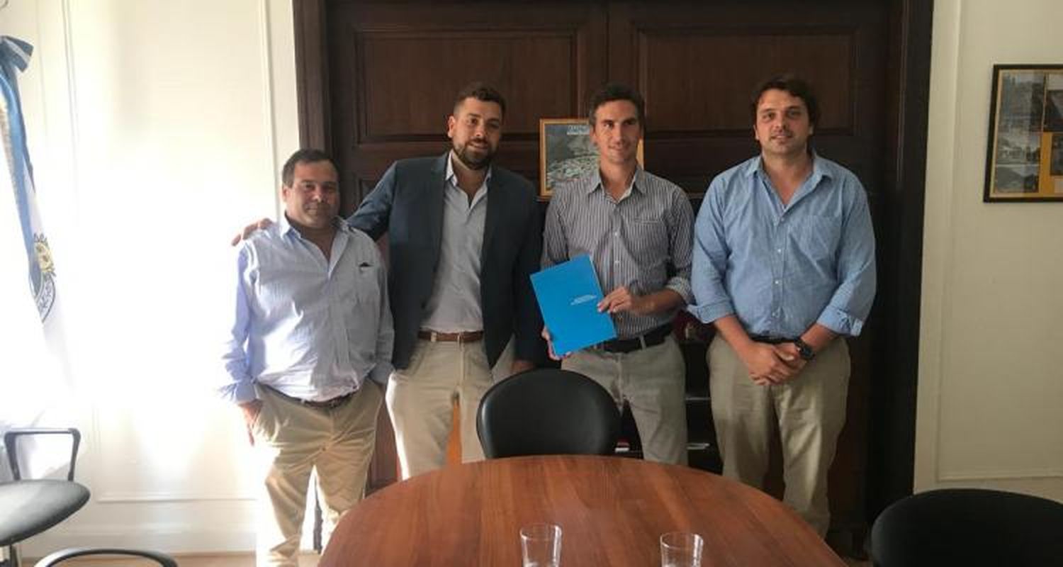 Convenio por siete millones de pesos para la renovación de parques y plazas