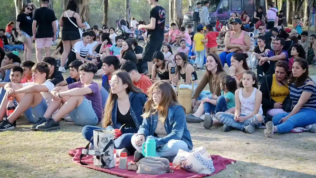 Las familias disfrutaron de una tarde a puro picnic