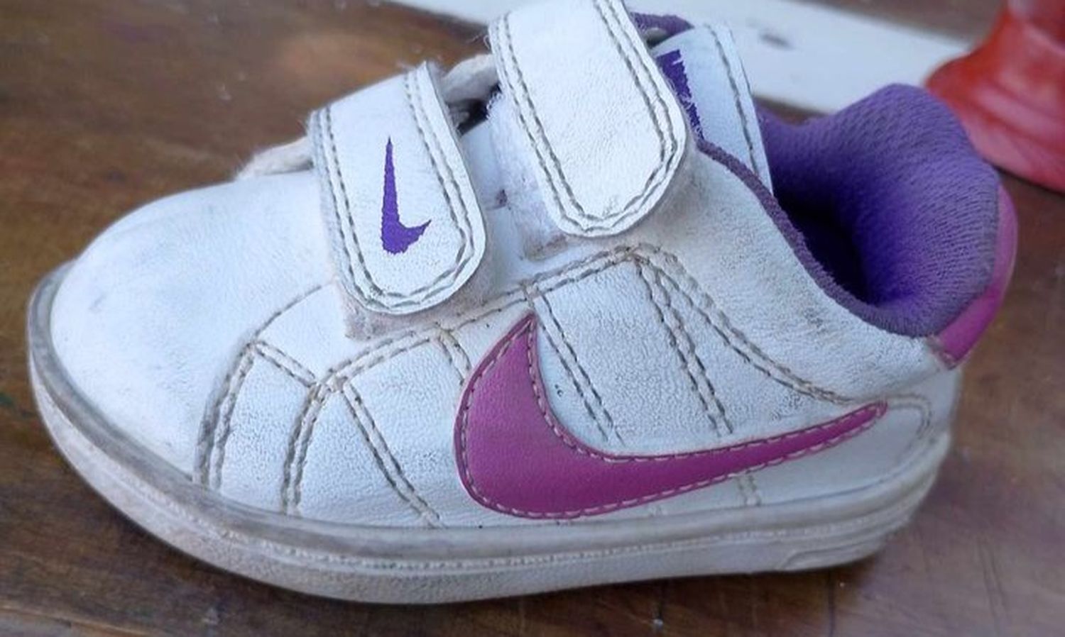 Jazmín encontró zapatilla