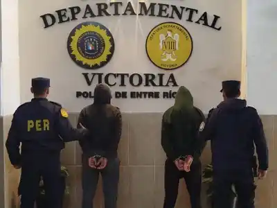 Detuvieron a dos hermanos con antecedentes por robos y amenazas tras un allanamiento en Victoria