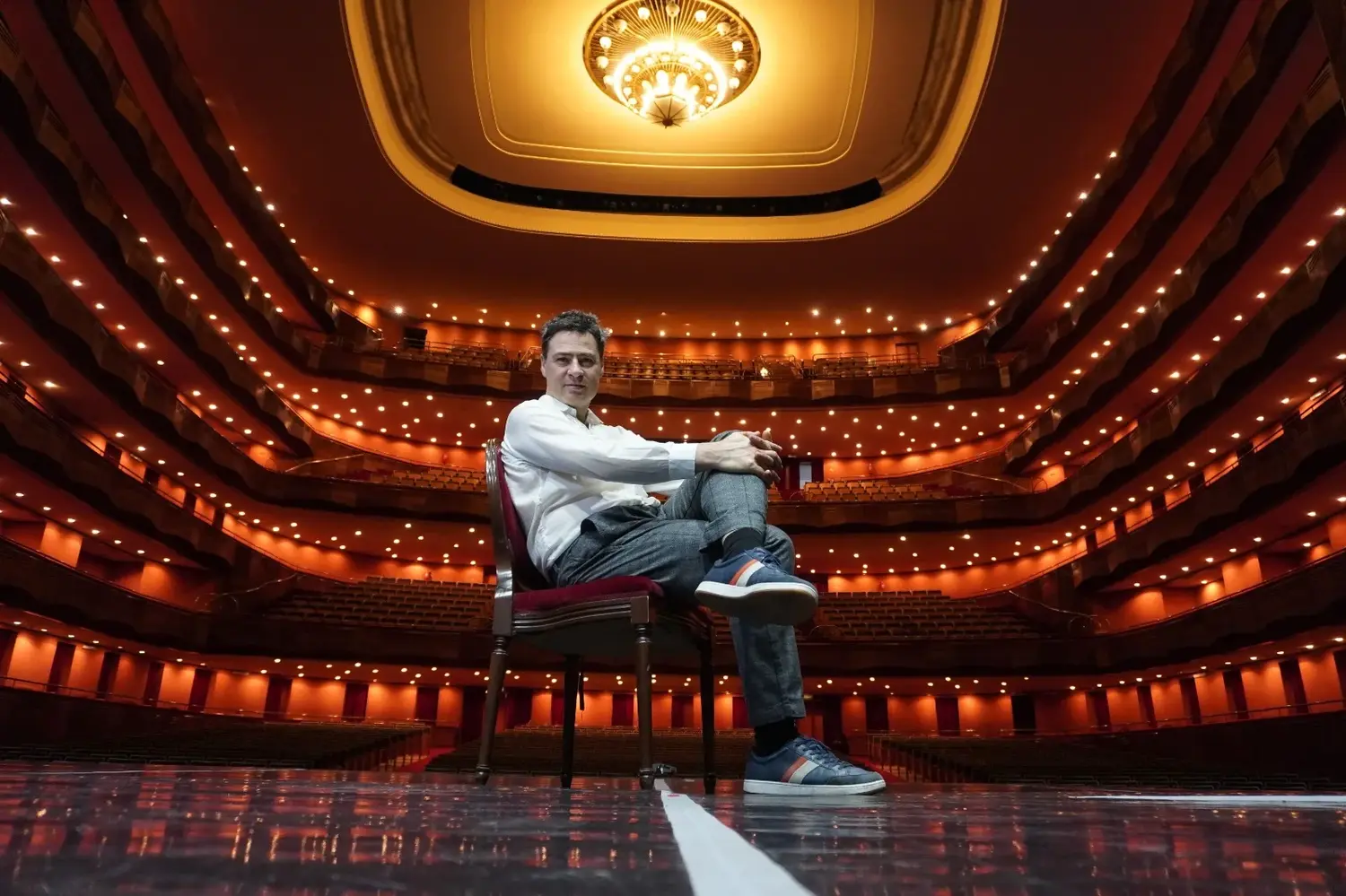 Iñaki Urlezaga vuelve a bailar en el Teatro Argentino de La Plata tras ocho años fuera de los escenarios