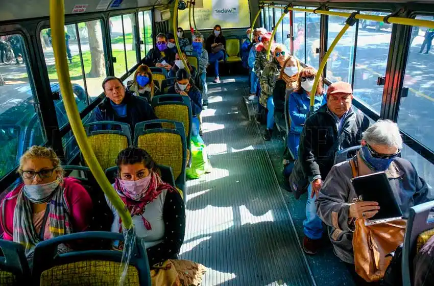 La oposición reclamó que Montenegro accione para garantizar el servicio de transporte