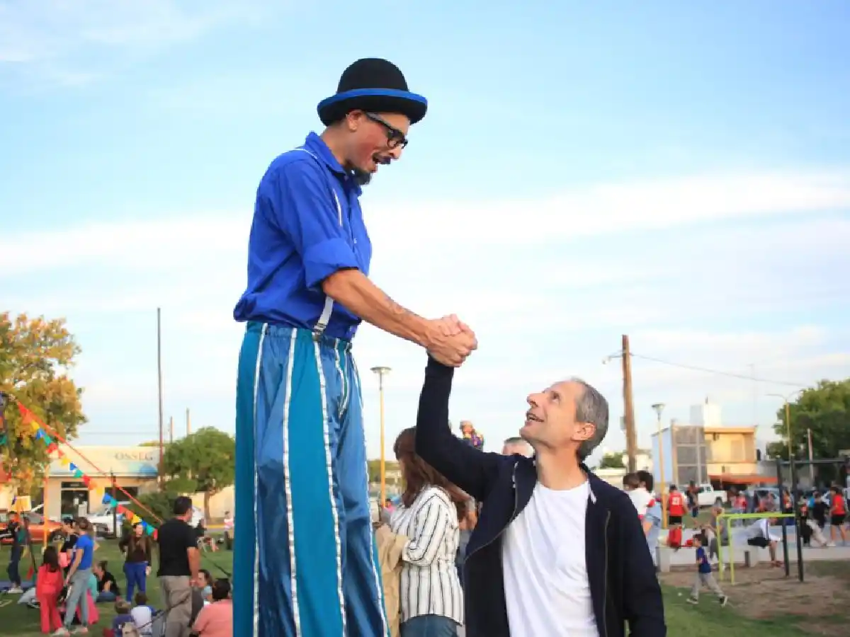 El ciclo “Cultura en el Andén”  tuvo su debut  exitoso en el nuevo Paseo del Ferrocarril Mitre