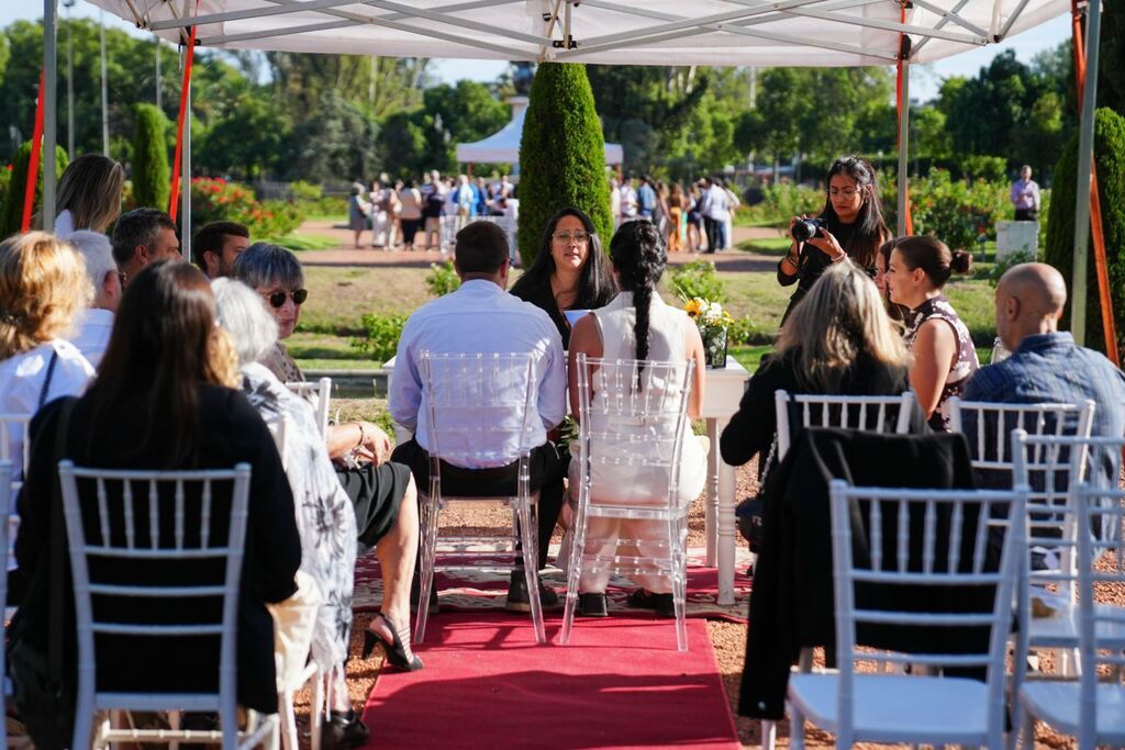 40 parejas eligieron casarse en espacios públicos de la Provincia.