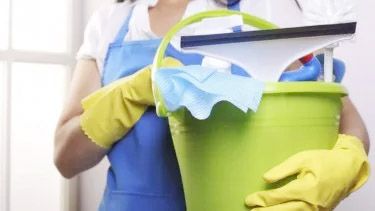 Empleadas domésticas: fijaron aumento del 20 % para febrero y 15 % en marzo