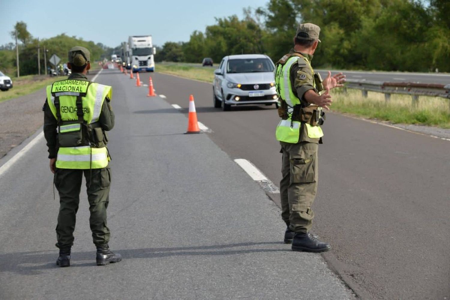 Gendarmería detuvo a cinco personas por presunta trata de menores en un control vehicular