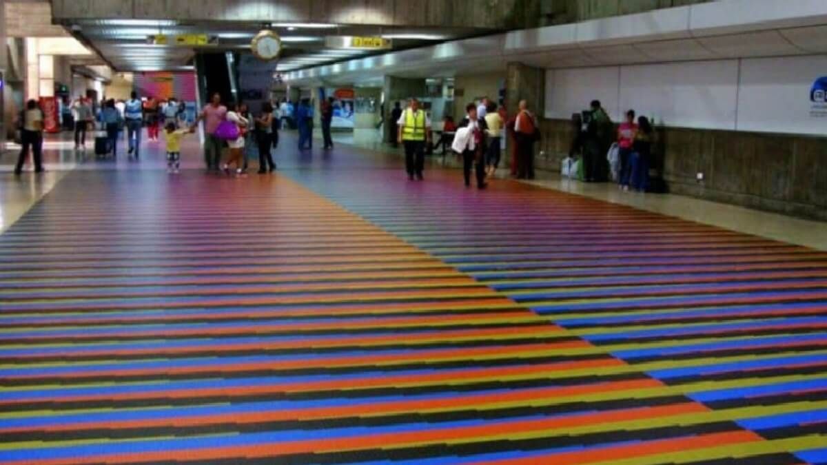 Líneas aéreas reacomodan sus vuelos para garantizar boletos a Panamá y República Dominicana
