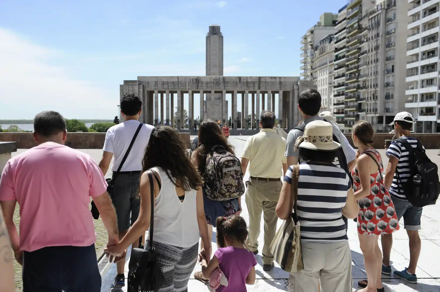 Rosario y Bariloche son los destinos que más crecieron en turismo receptivo