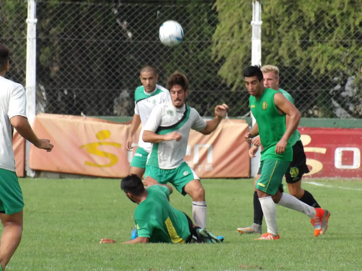 Kimberley jugó 3 amistosos con la reserva de Aldosivi