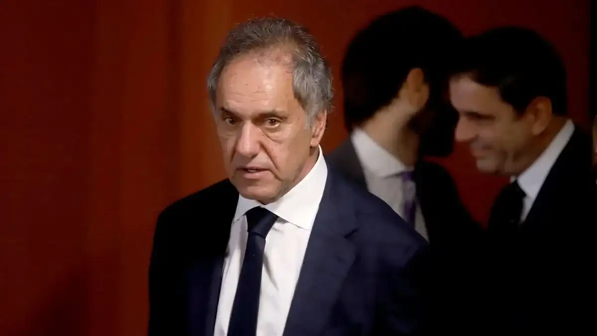 La investigación determinó que la banda estaba integrada por cuatro delincuentes y era liderada por un ex custodio de Daniel Scioli, quien conocía el sistema de seguridad de la vivienda.