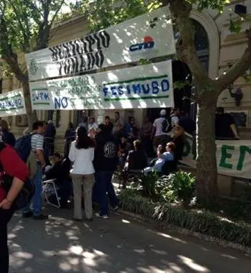 San Pedro: Municipales siguen de paro en reclamo del pago de sueldos