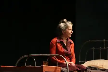 Alejandra Darín elige “Un hombre equivocado”