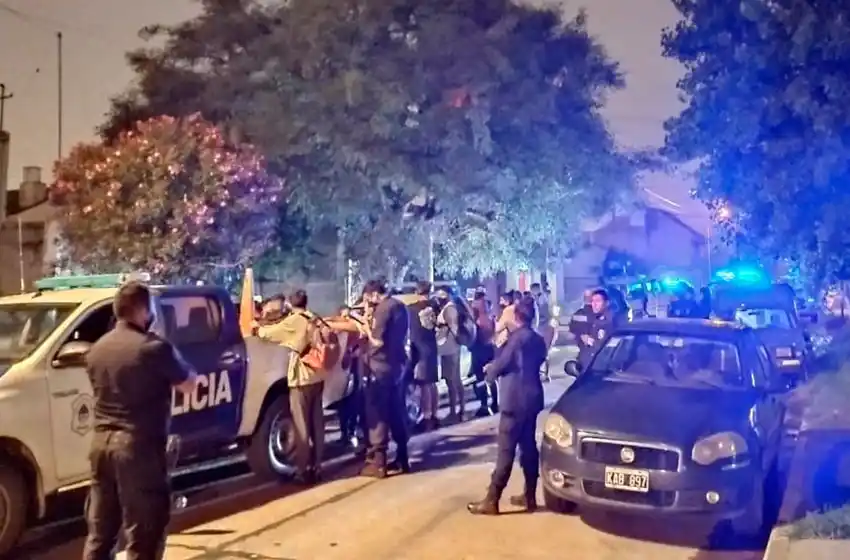 Desarticulan una fiesta clandestina en el barrio 9 de Julio