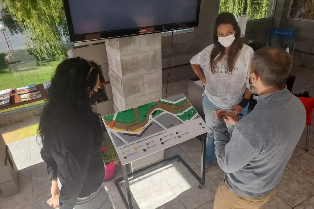 Instalaron planos hápticos en lugares turísticos de la ciudad