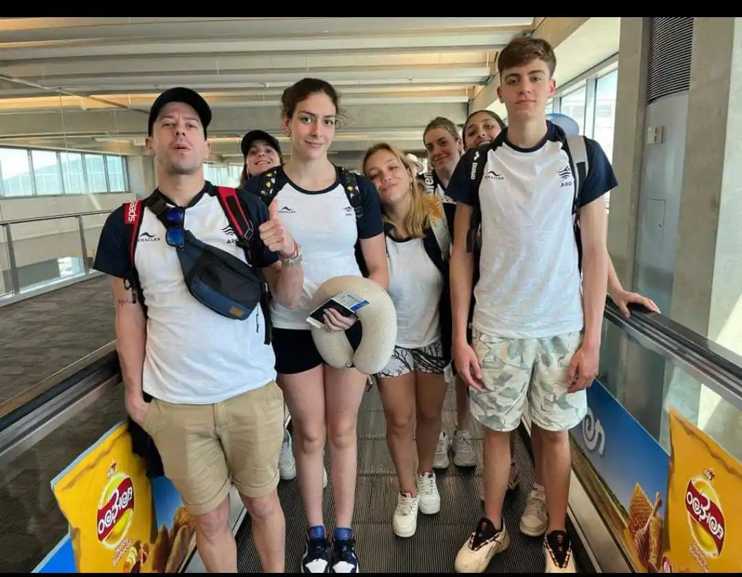 Malena Santillán junto a la delegación argentina