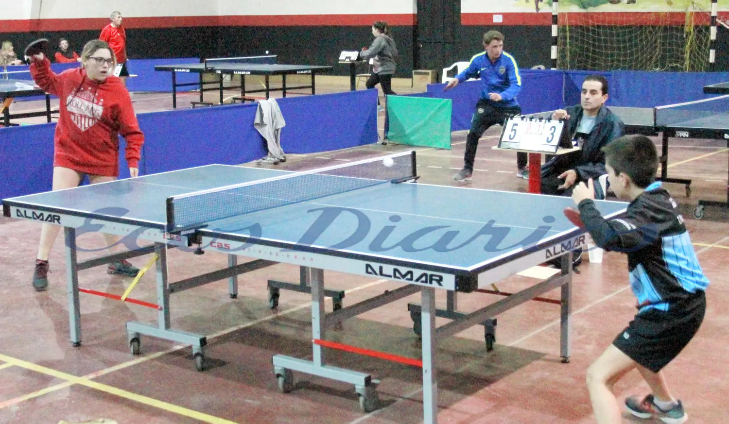 El Provincial de tenis de mesa atrajo a un centenar de jugadores