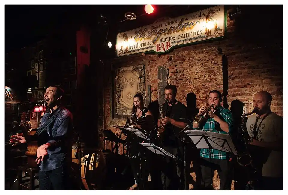 Candombe fusión con “Viento en la cara”