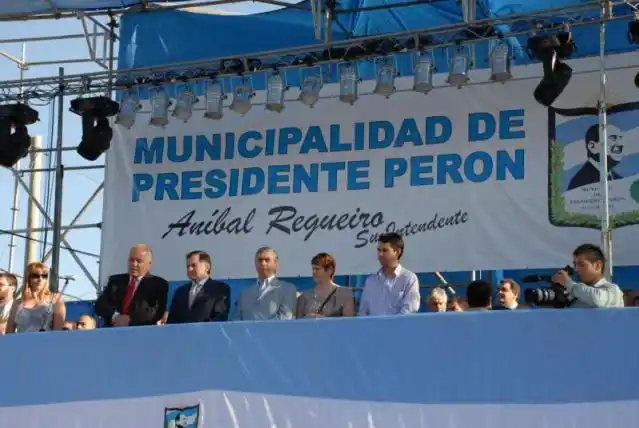 Presidente Perón: Miles de personas disfrutaron de un nuevo aniversario del distrito