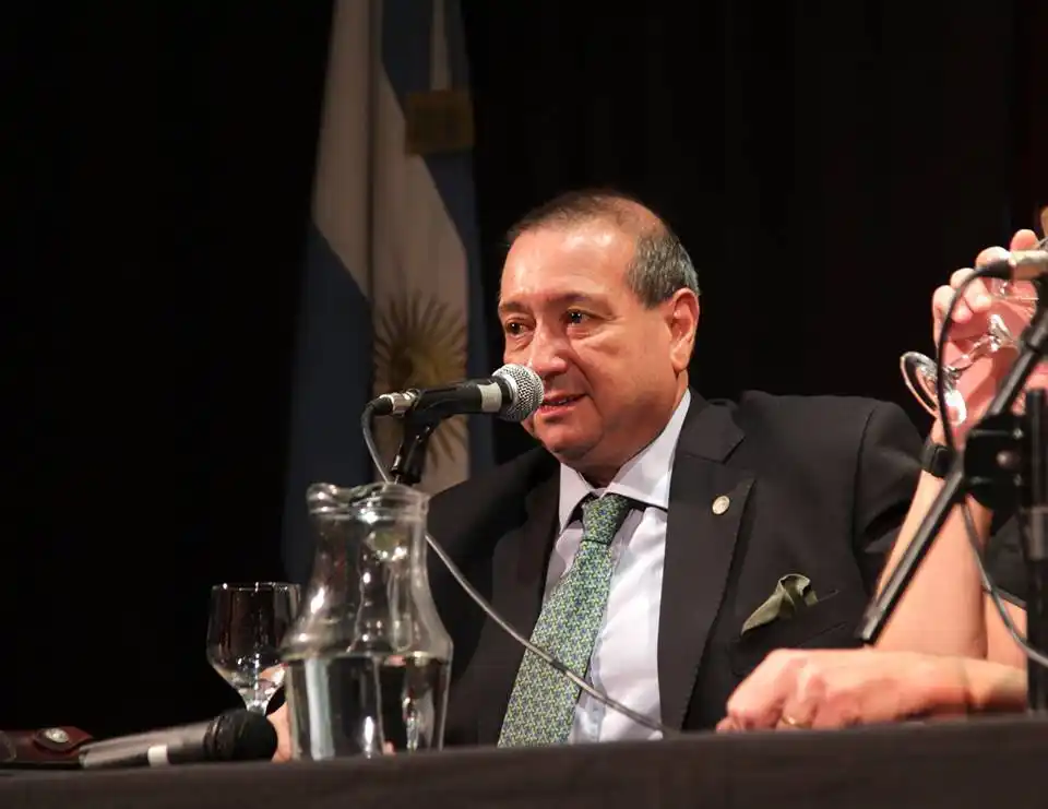 Pesar por el fallecimiento de Luis Novara