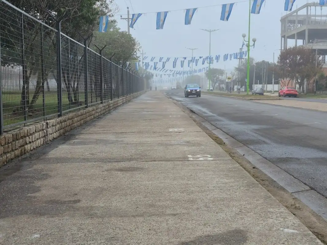 Cómo fue el operativo nocturno para limpiar el Corsódromo tras los festejos del 25 de Mayo
