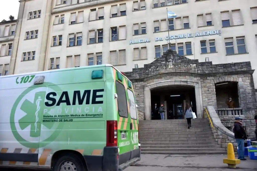 La mujer está internada en grave estado