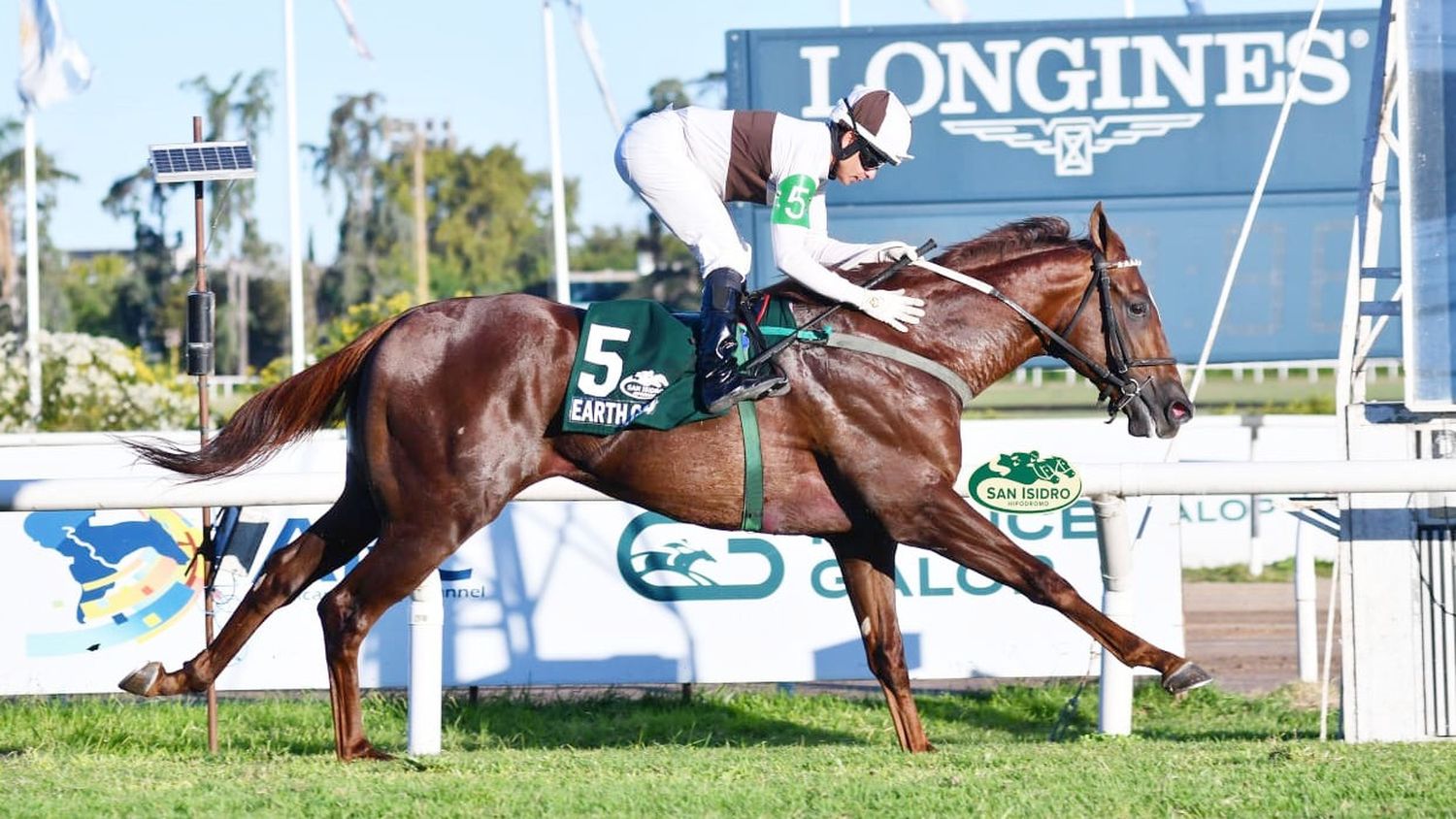 Earth God es uno de los candidatos en el Clásico Southern Halo (G3) de San Isidro.