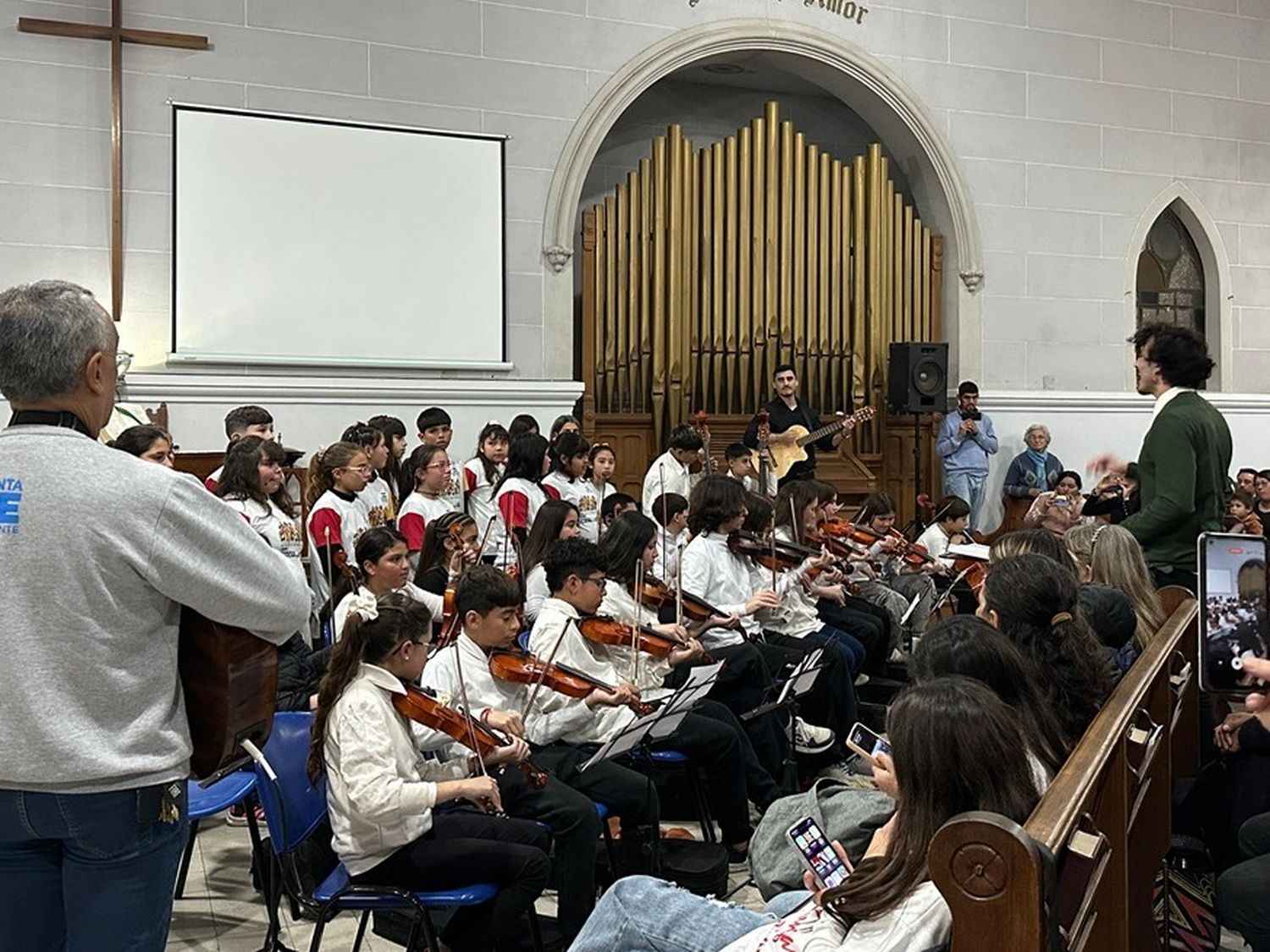 Destacada participación de coros y orquestas de Venado y Wheelwright.