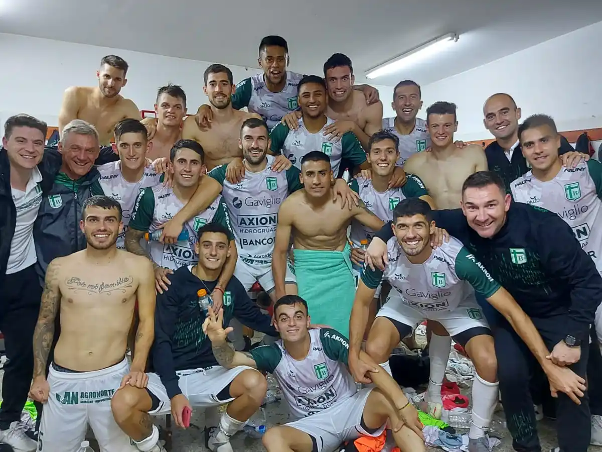 Soltó el grito atragantado