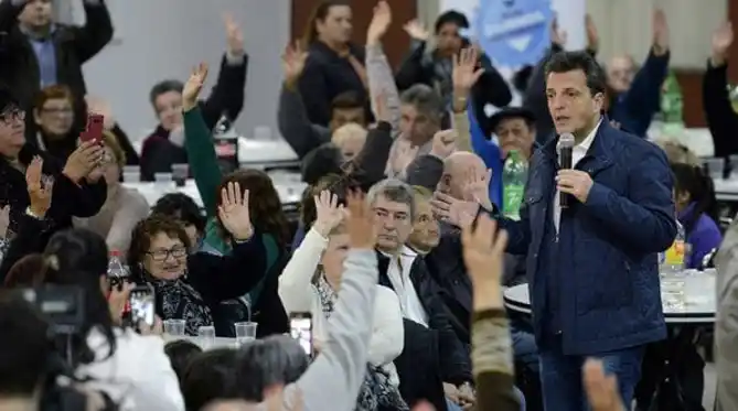 Massa criticó la “política económica insensible” que perjudica a los jubilados