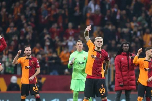 Jugadores del Galatasaray donan sus salarios a víctimas del terremoto