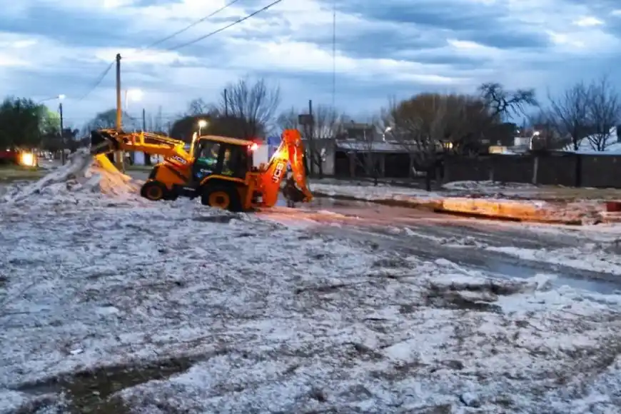 Lluvia, viento y granizo: Provincia coordina el envío de asistencia a los lugares más afectados