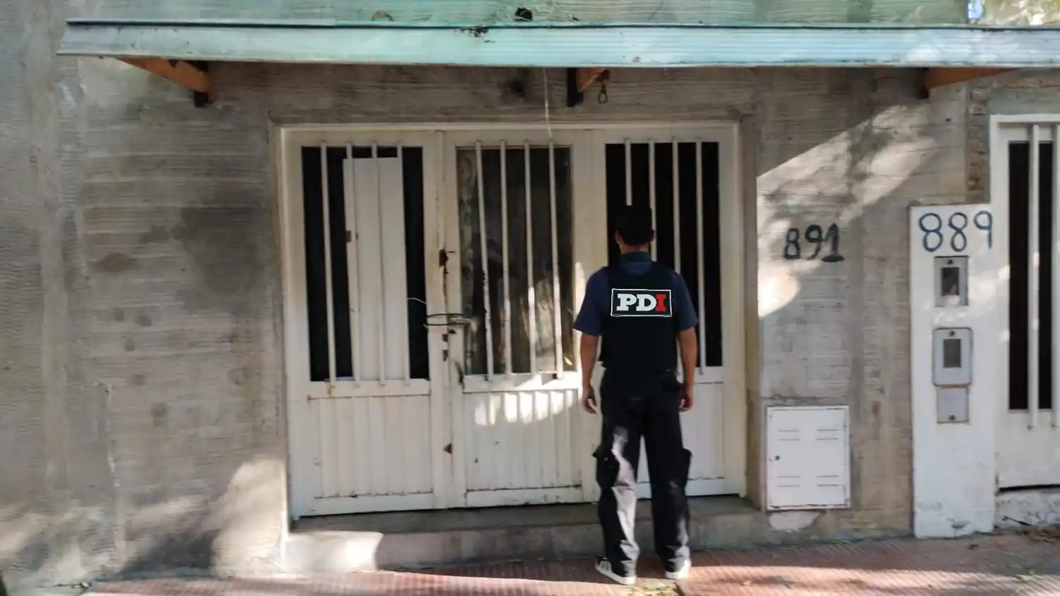 Dos detenidos en allanamientos por narcomenudeo en la zona norte