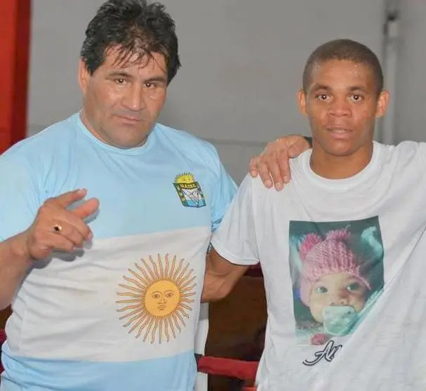 Tres boxeadores buscan títulos nacionales y un viaje a México