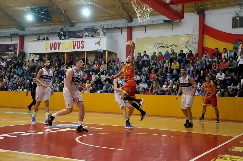 El Gimnasia de Arca va por un triunfo para evitar la eliminación