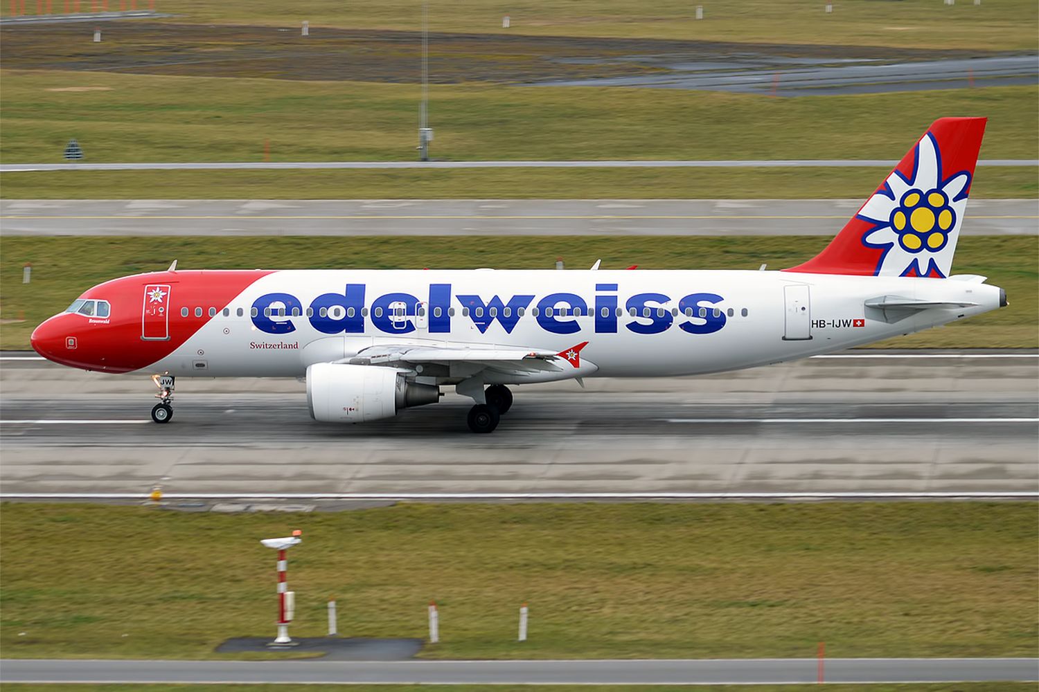 Edelweiss adds additional Airbus A320 and enhances its cabin services